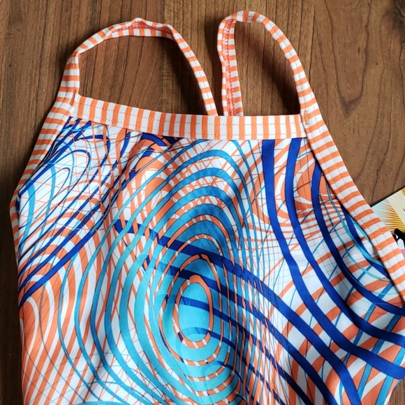 Swim suit - Picture 2 of 4